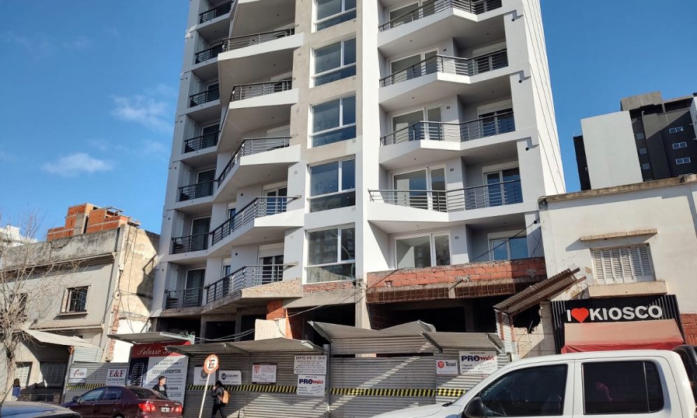 Bahía Blanca: quién era el obrero que murió luego de caer desde un piso 13 de un edifico en construcción