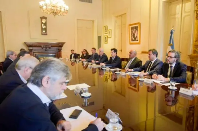 Manzur encabeza una nueva reunión de Gabinete en Casa Rosada