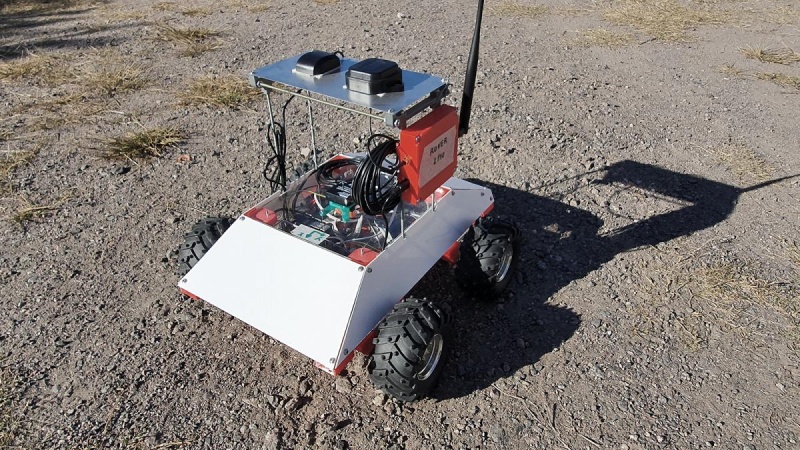 Hecho en Argentina: un robot elimina plagas de los cultivos usando rayos ultravioleta