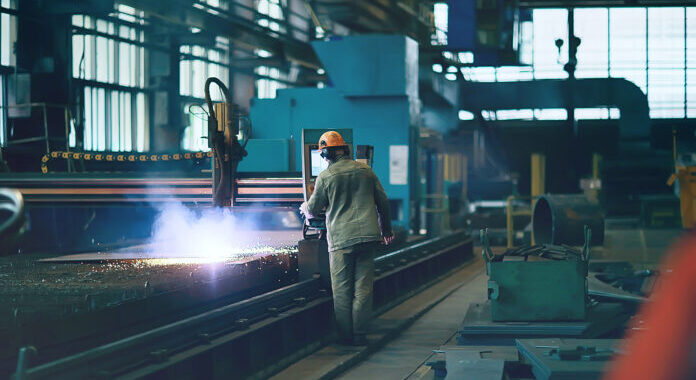 La industria metalúrgica cayó 19,5% en abril, solo comparable con la pandemia