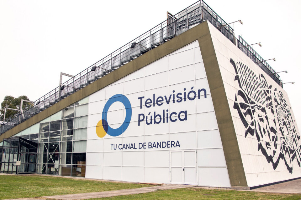 El Gobierno lanzó un plan de retiros voluntarios en Radio y Televisión Argentina