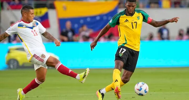 Venezuela goleó a Jamaica y se aseguró el primer puesto