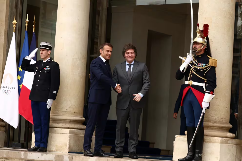 Milei se reunió con Macron en Francia, antes de la inauguración de los Juegos Olímpicos